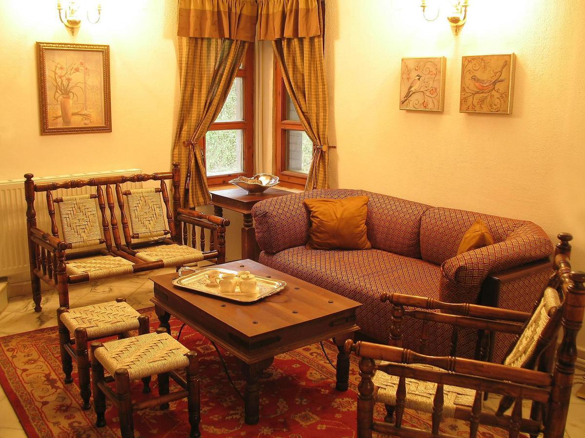 Castle Cottage Bed & Breakfast Belogradchik Exterior photo